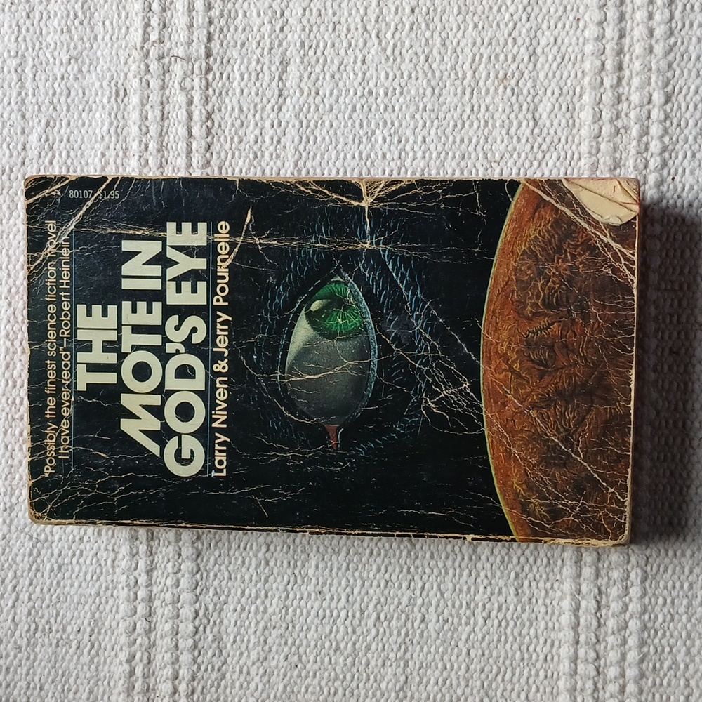 Vintage Soft Cover Science Fiction 1975 Mote In God's Eye